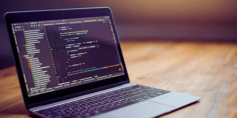 Ensuring Continuous Log Availability in Aurora MySQL During Configuration Changes
